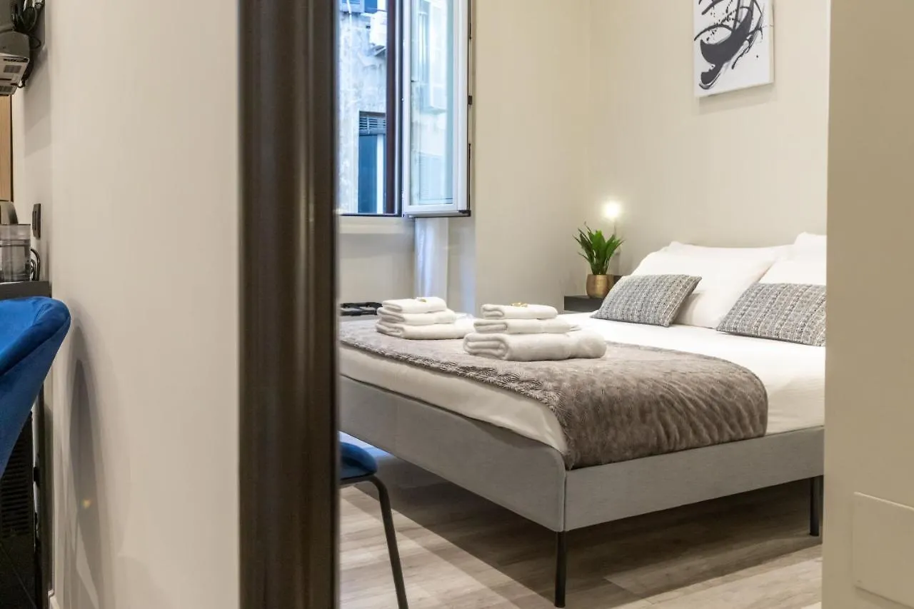 Suites 44 - Guesthouse Rom 0*,